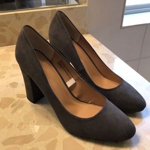 NWOT Dark Gray heels